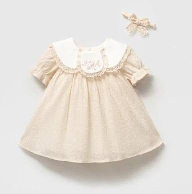 Short sleeve dress
